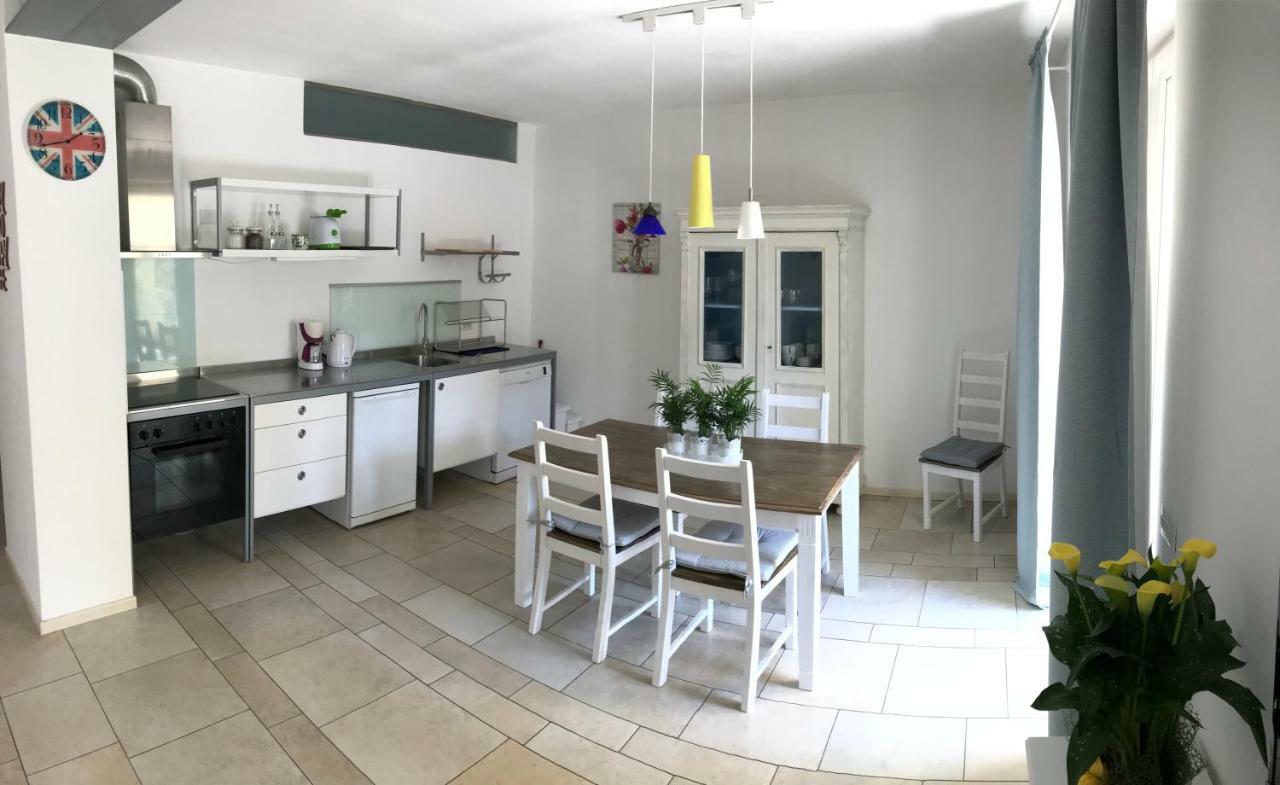 Ferienwohnung Flowers House Arco Exterior foto